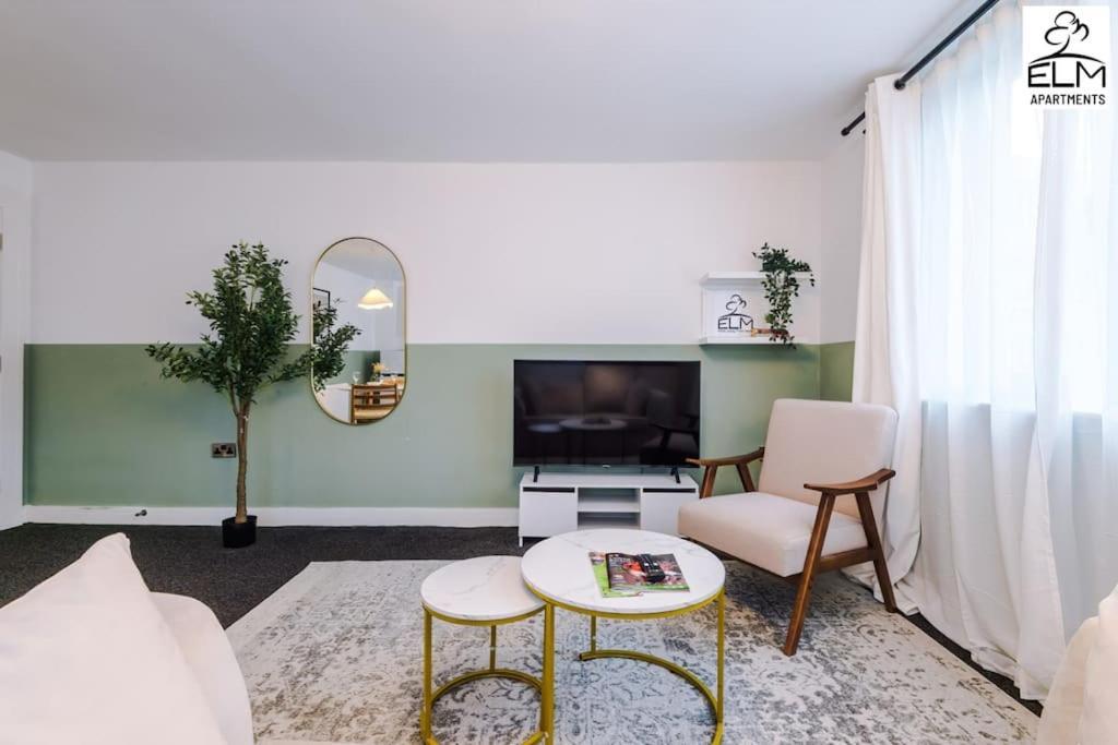 Cozy 1 Bedroom Apartment, Prime Location , Free Parking Manchester Exteriér fotografie